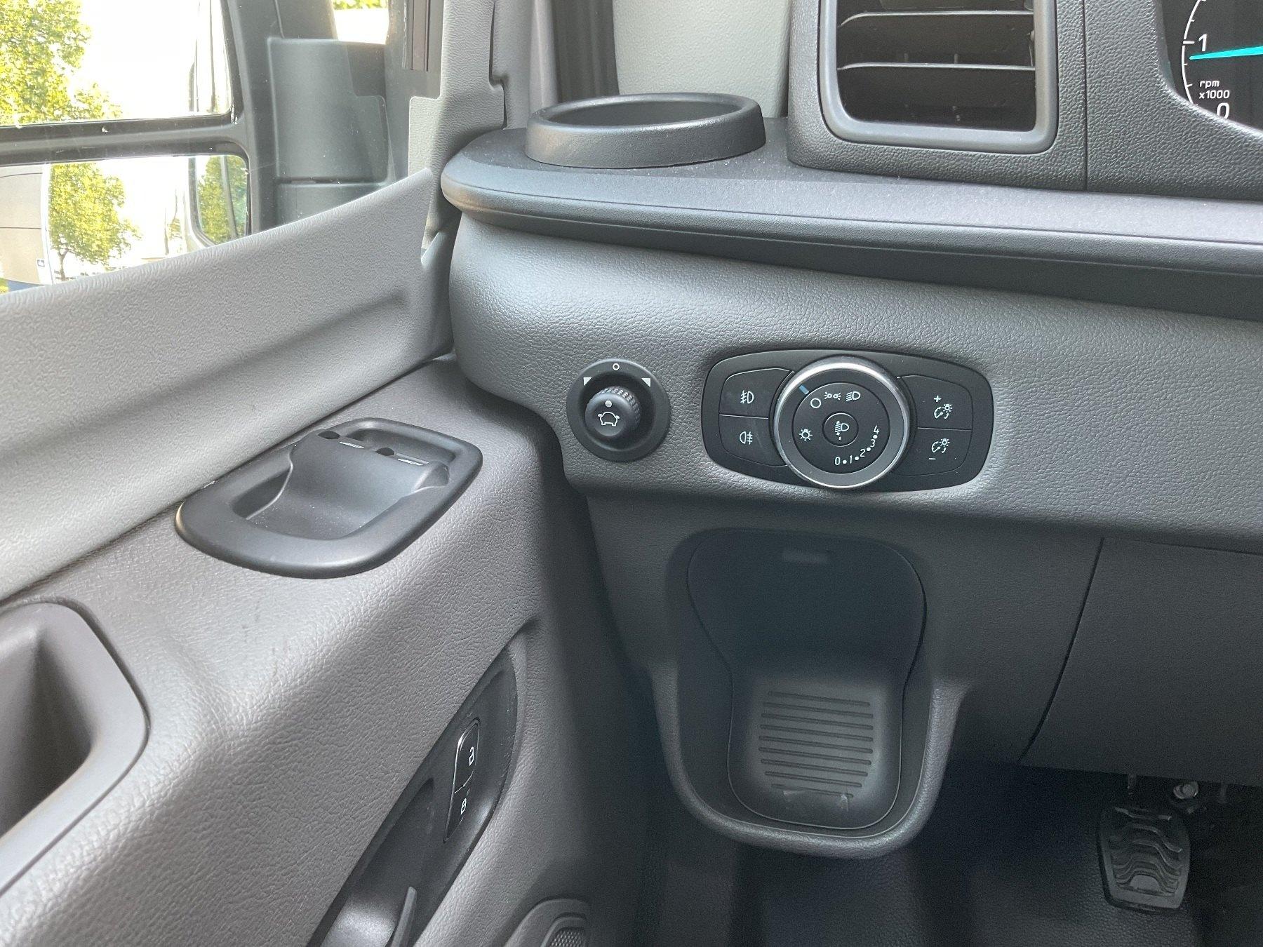 BÜRSTNER Signeo C 590 Bahia Ford Transit L3H3 BÜRSTNER Signeo C 590 Bahia Ford Transit L3H3