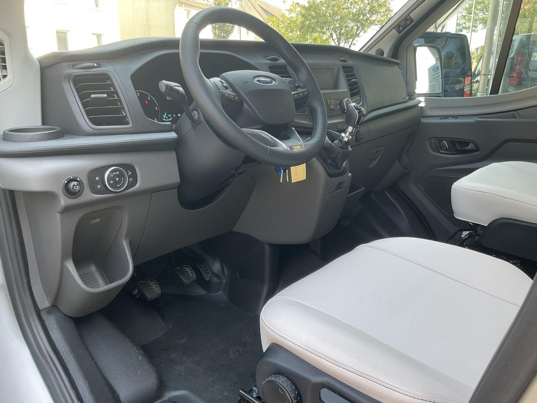 BÜRSTNER Signeo C 590 Bahia Ford Transit L3H3 BÜRSTNER Signeo C 590 Bahia Ford Transit L3H3