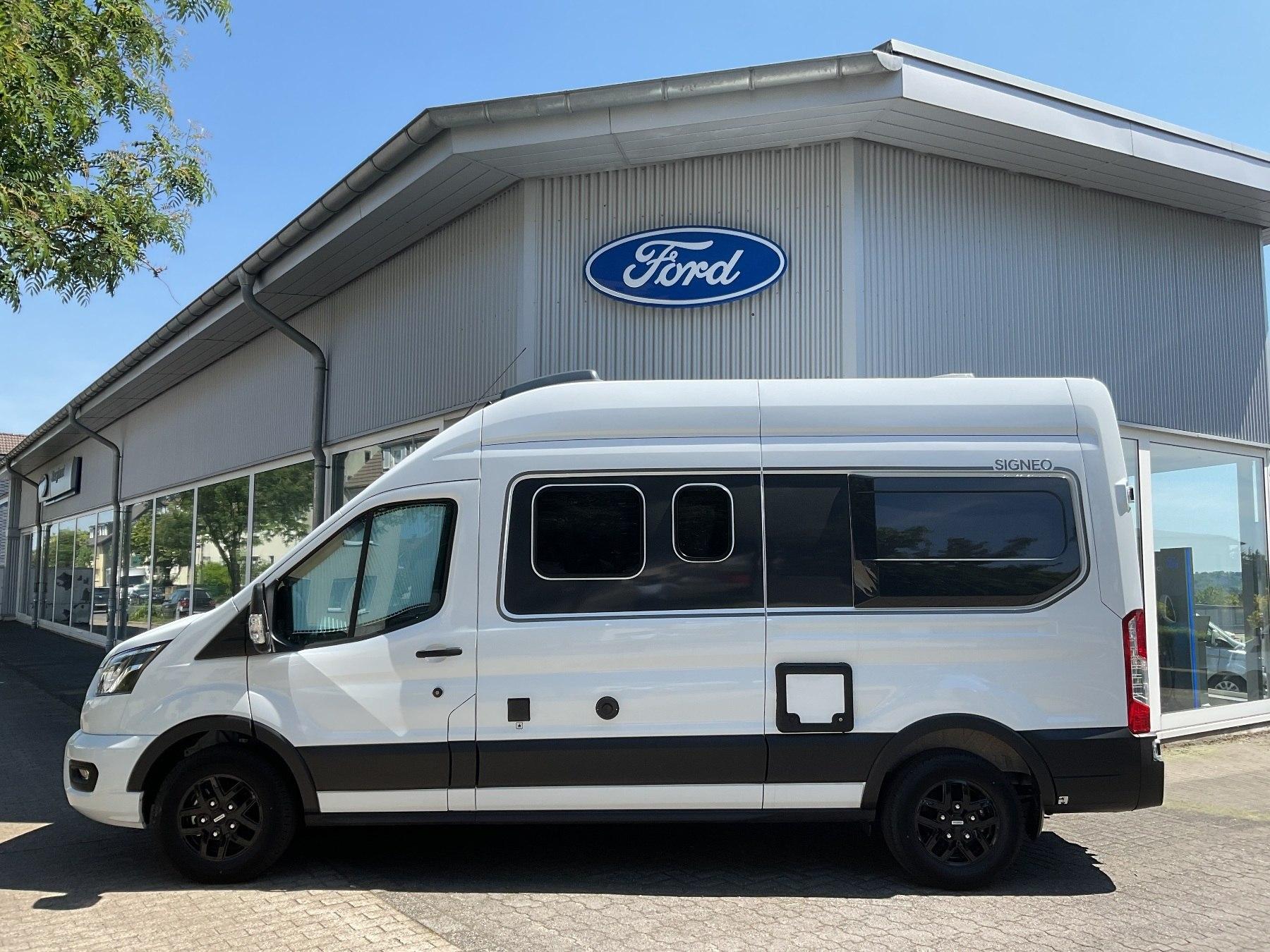 BÜRSTNER Signeo C 590 Bahia Transit L3H3 BÜRSTNER Signeo C 590 Bahia Transit L3H3