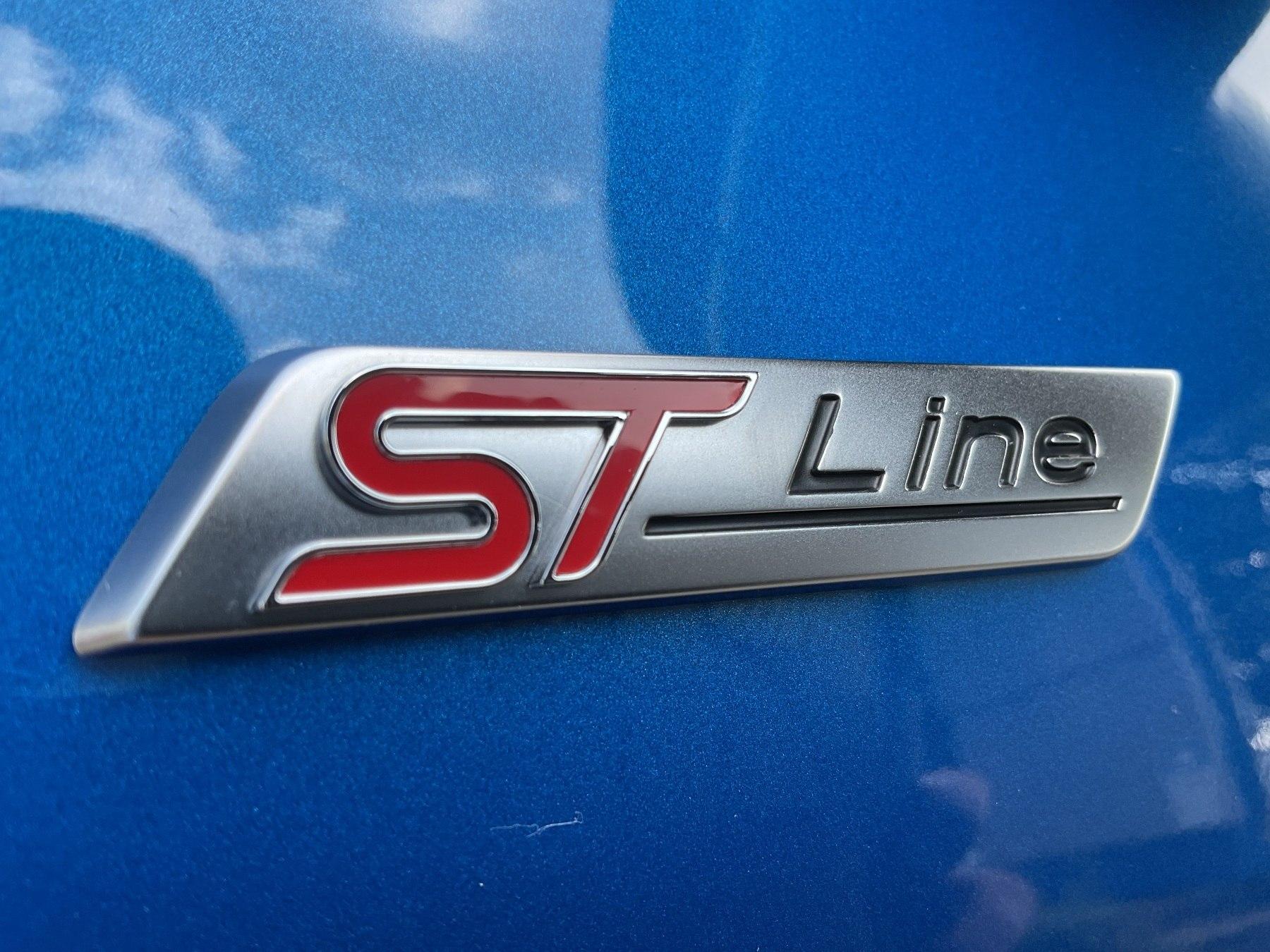 FORD St-Line X FHEV FORD St-Line X FHEV