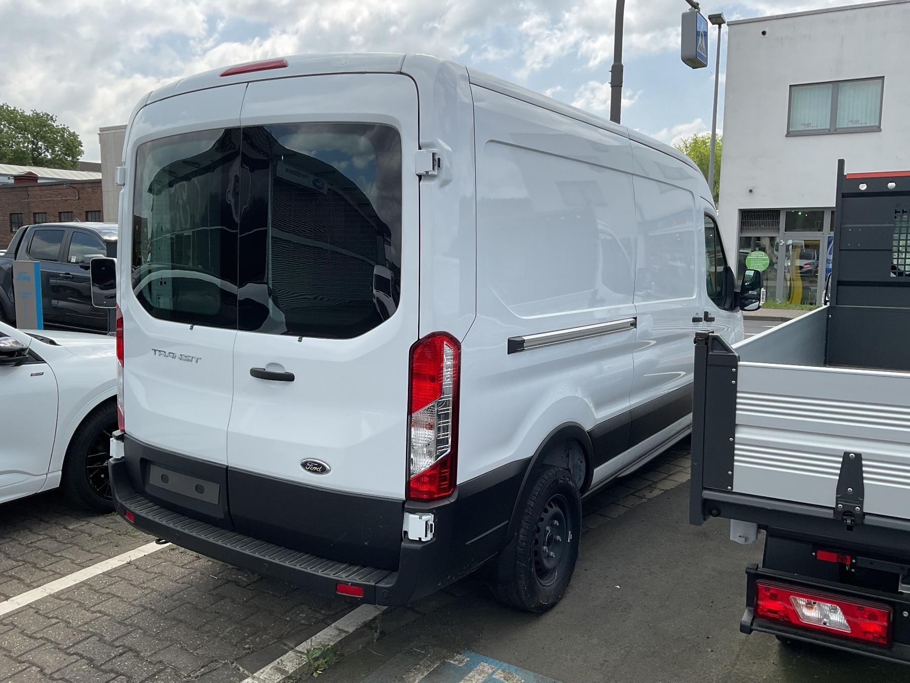 FORD TREND 350L3 Kasten *Automatik FORD TREND 350L3 Kasten *Automatik