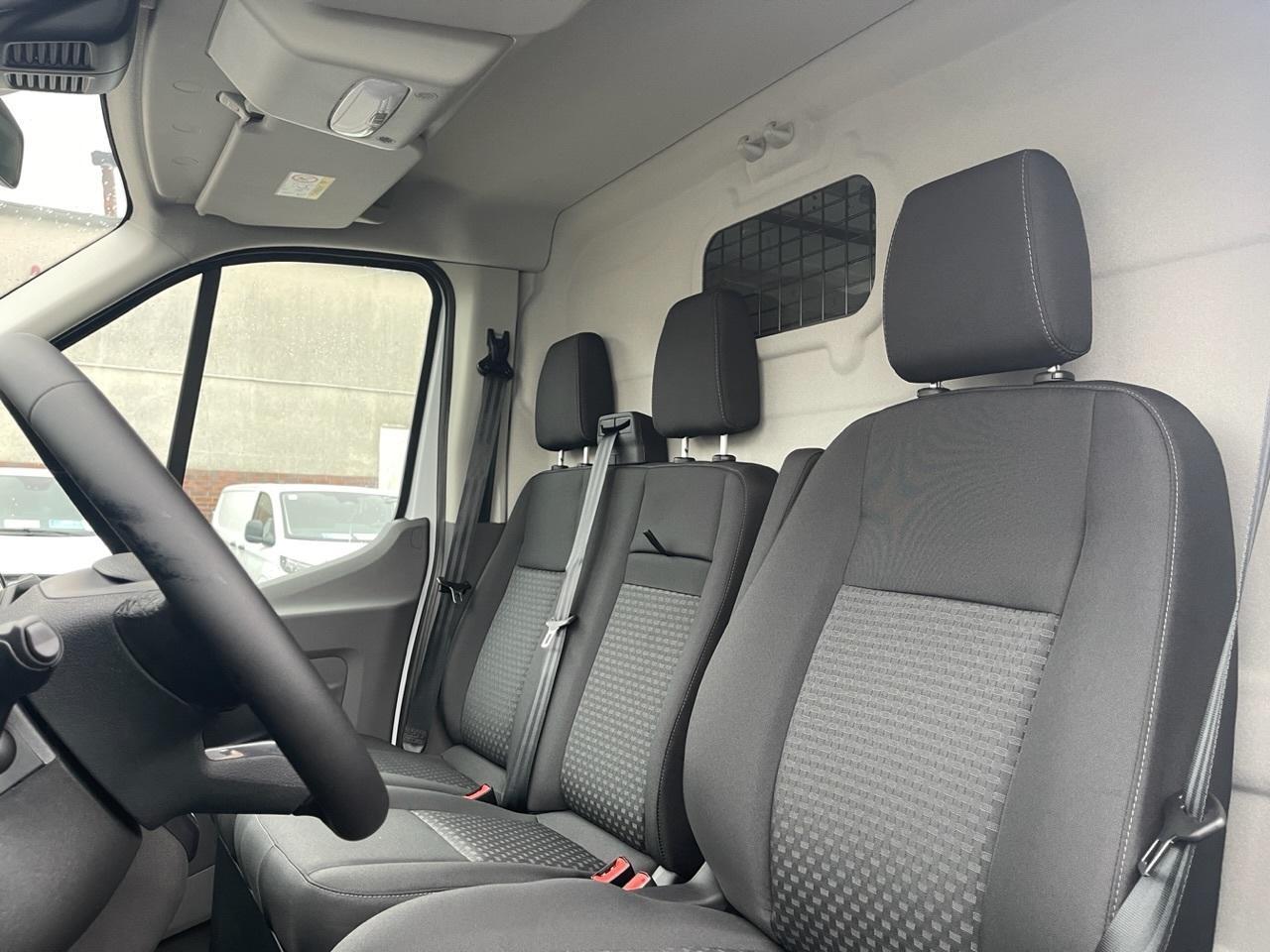FORD TREND 350L3 Kasten *Automatik FORD TREND 350L3 Kasten *Automatik