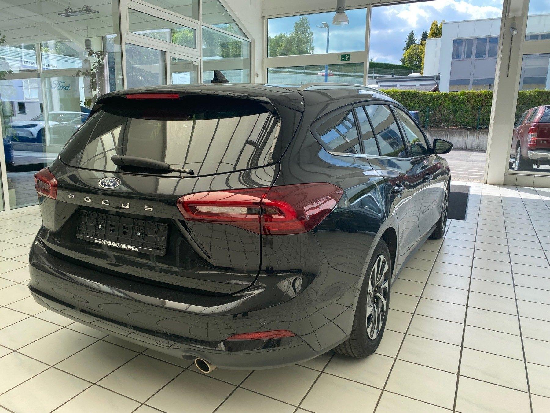 FORD Titanium FORD Titanium