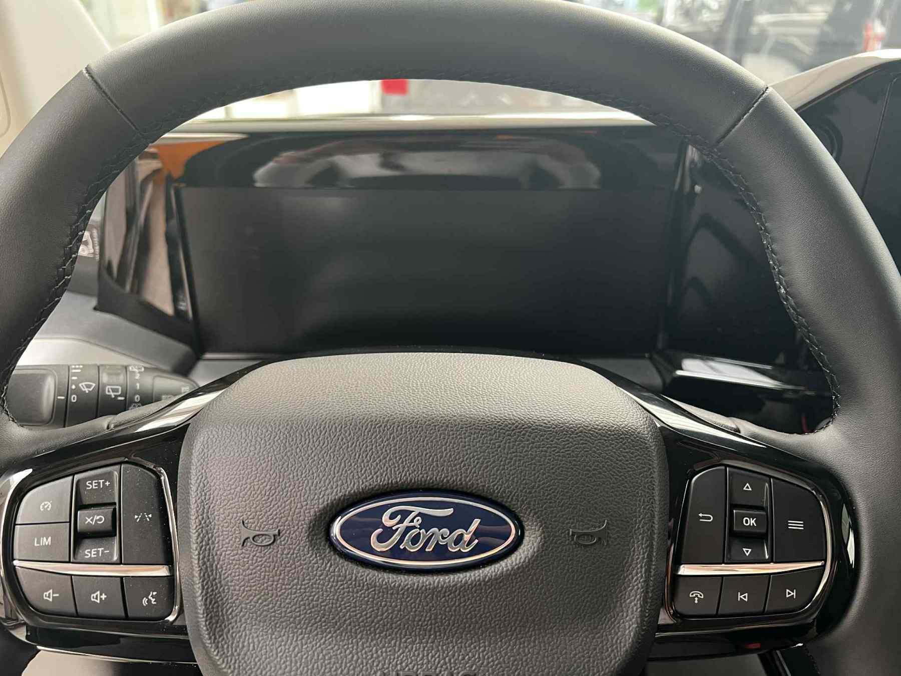 FORD Titanium FORD Titanium