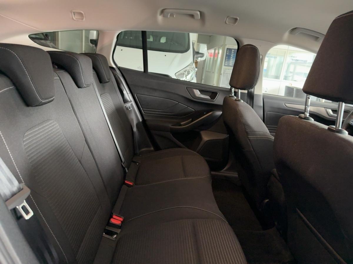FORD Titanium Edition Turnier 1.5l Automatik FORD Titanium Edition Turnier 1.5l Automatik