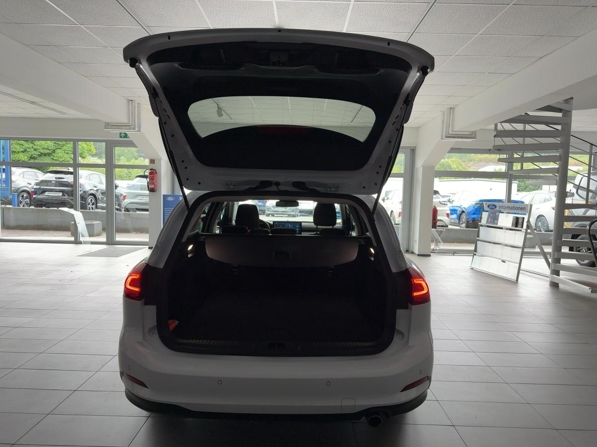 FORD Titanium Edition Turnier 1.5l Automatik FORD Titanium Edition Turnier 1.5l Automatik
