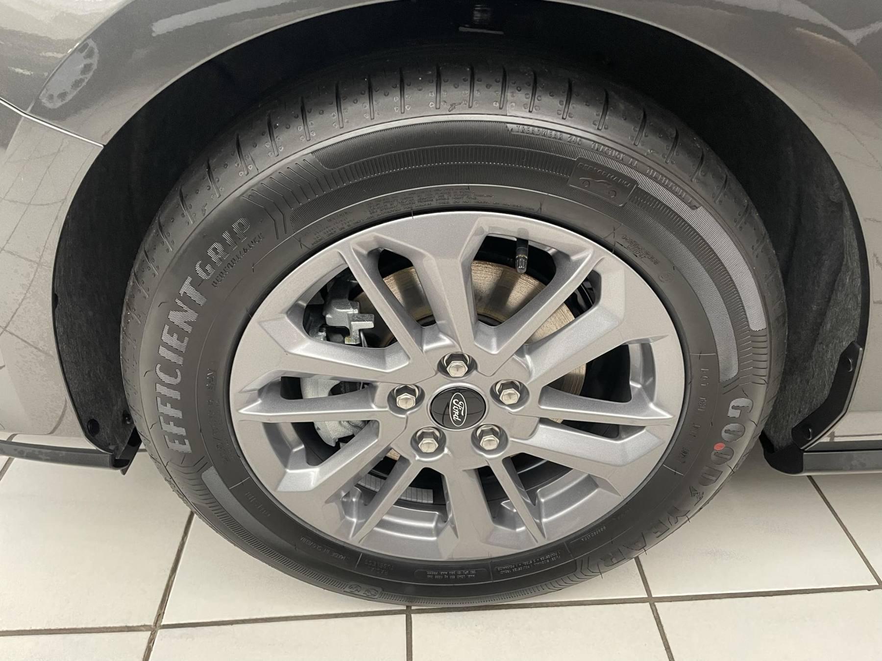 FORD Titanium Turnier FORD Titanium Turnier