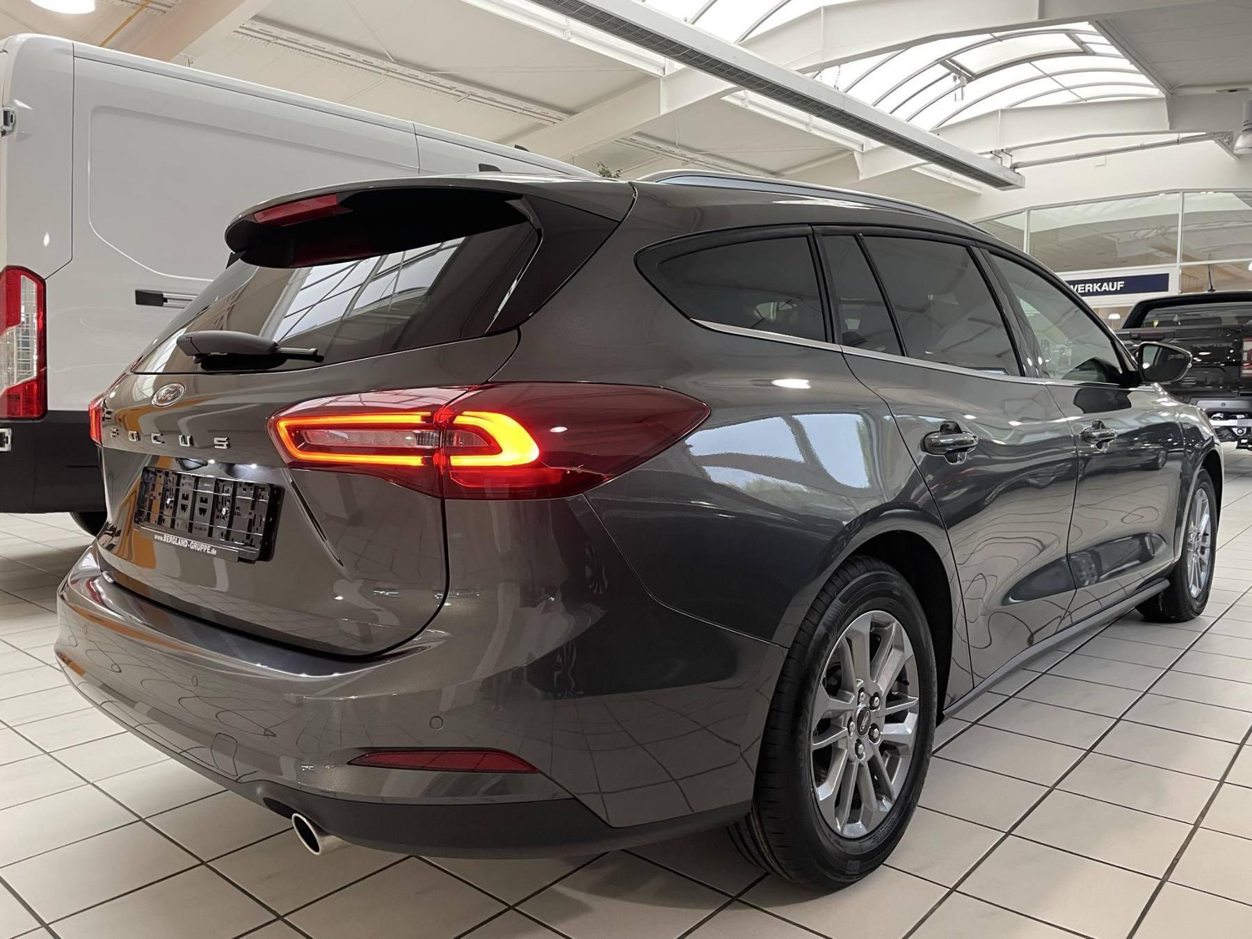 FORD Titanium Turnier FORD Titanium Turnier