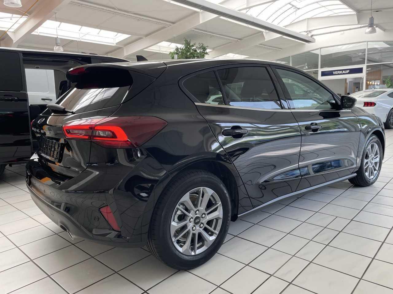 FORD Titanium FORD Titanium