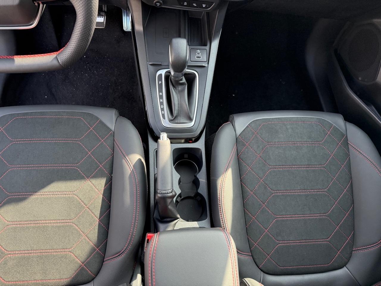 FORD ST-LINE X 1.0T 155PS MHEV Automatik FORD ST-LINE X 1.0T 155PS MHEV Automatik