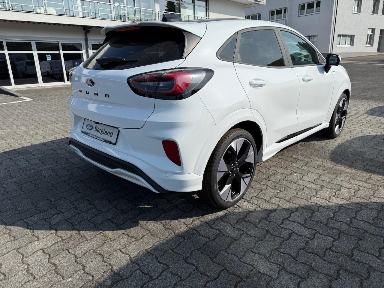 FORD ST-LINE X 1.0T 155PS MHEV Automatik FORD ST-LINE X 1.0T 155PS MHEV Automatik