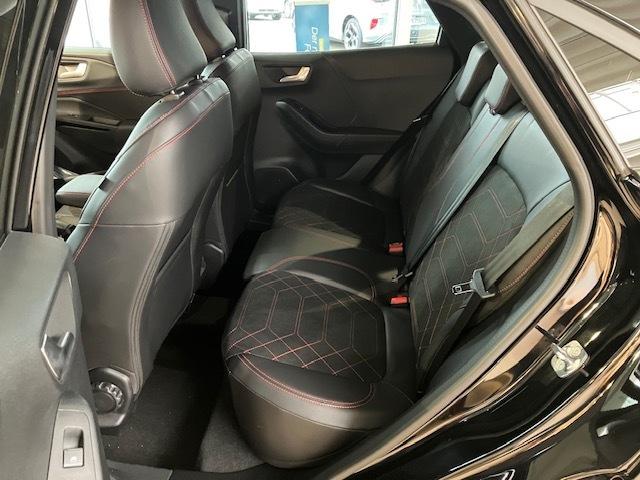 FORD ST-LINE X 1.0T 155PS MHEV FORD ST-LINE X 1.0T 155PS MHEV