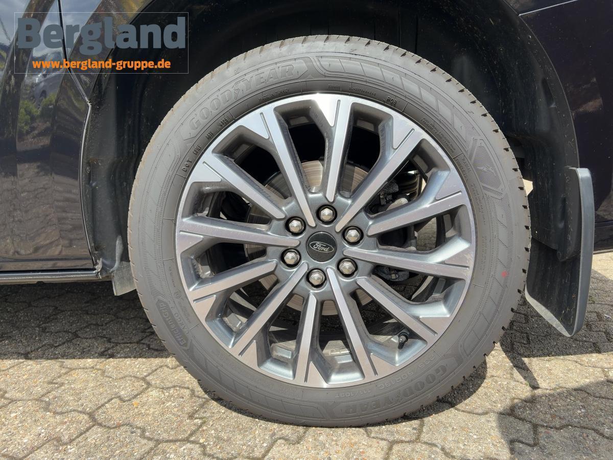 FORD Titanium X 2,0L 170PS 320L1 Auto. FORD Titanium X 2,0L 170PS 320L1 Auto.