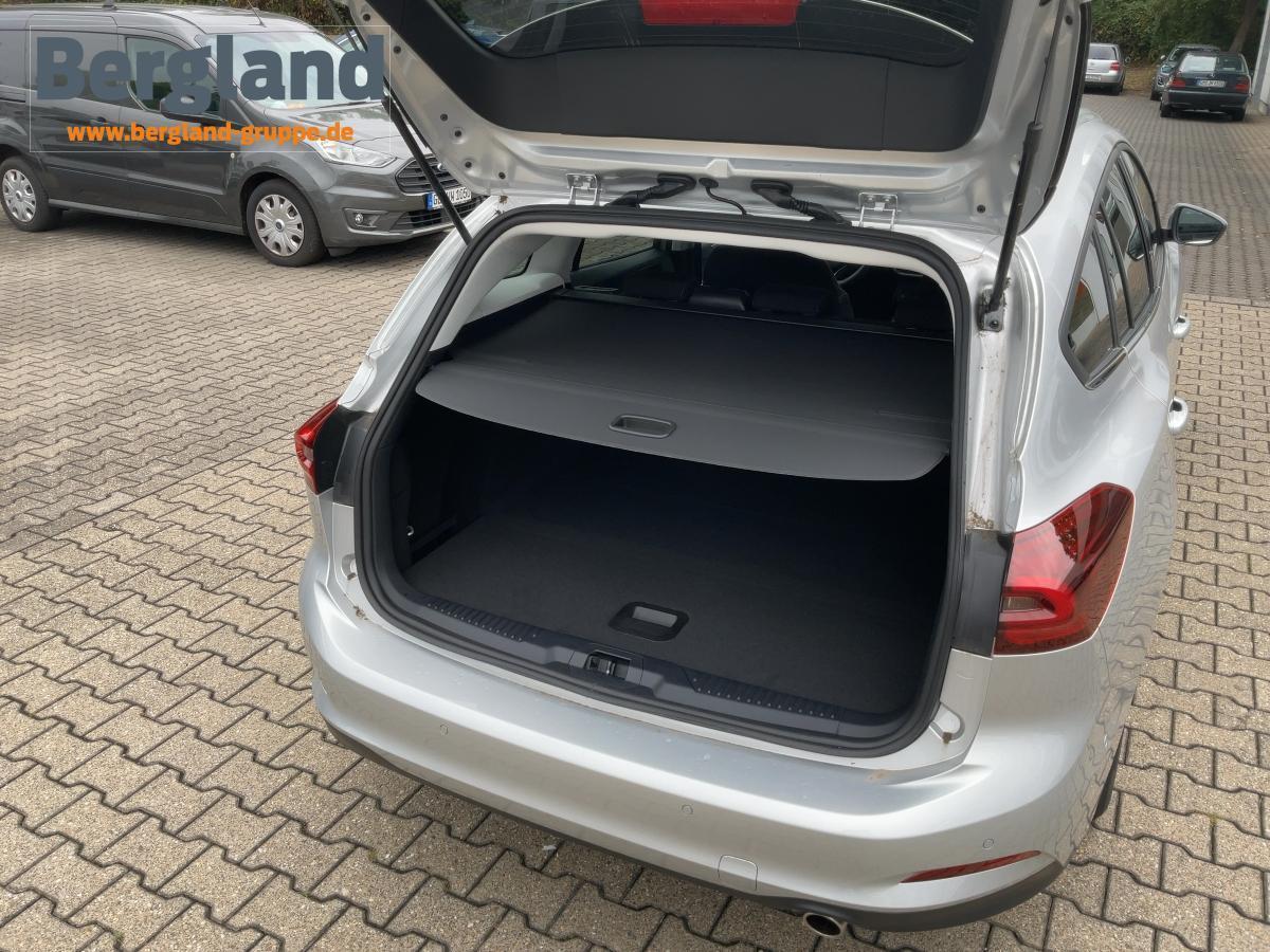FORD TITANIUM X 1,0l 125PS Schaltgetriebe FORD TITANIUM X 1,0l 125PS Schaltgetriebe