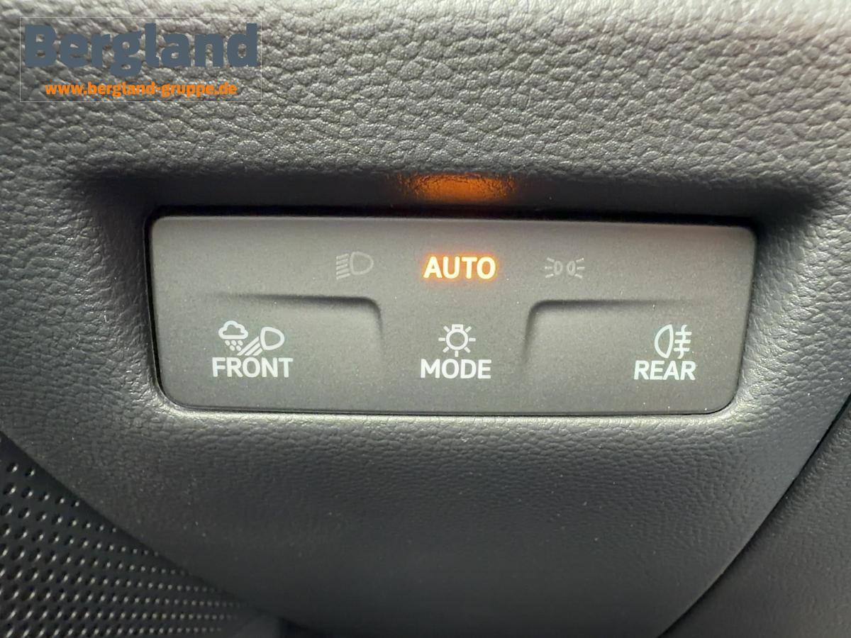 VW Elegance *DSG *AHK *8-fach bereift VW Elegance *DSG *AHK *8-fach bereift