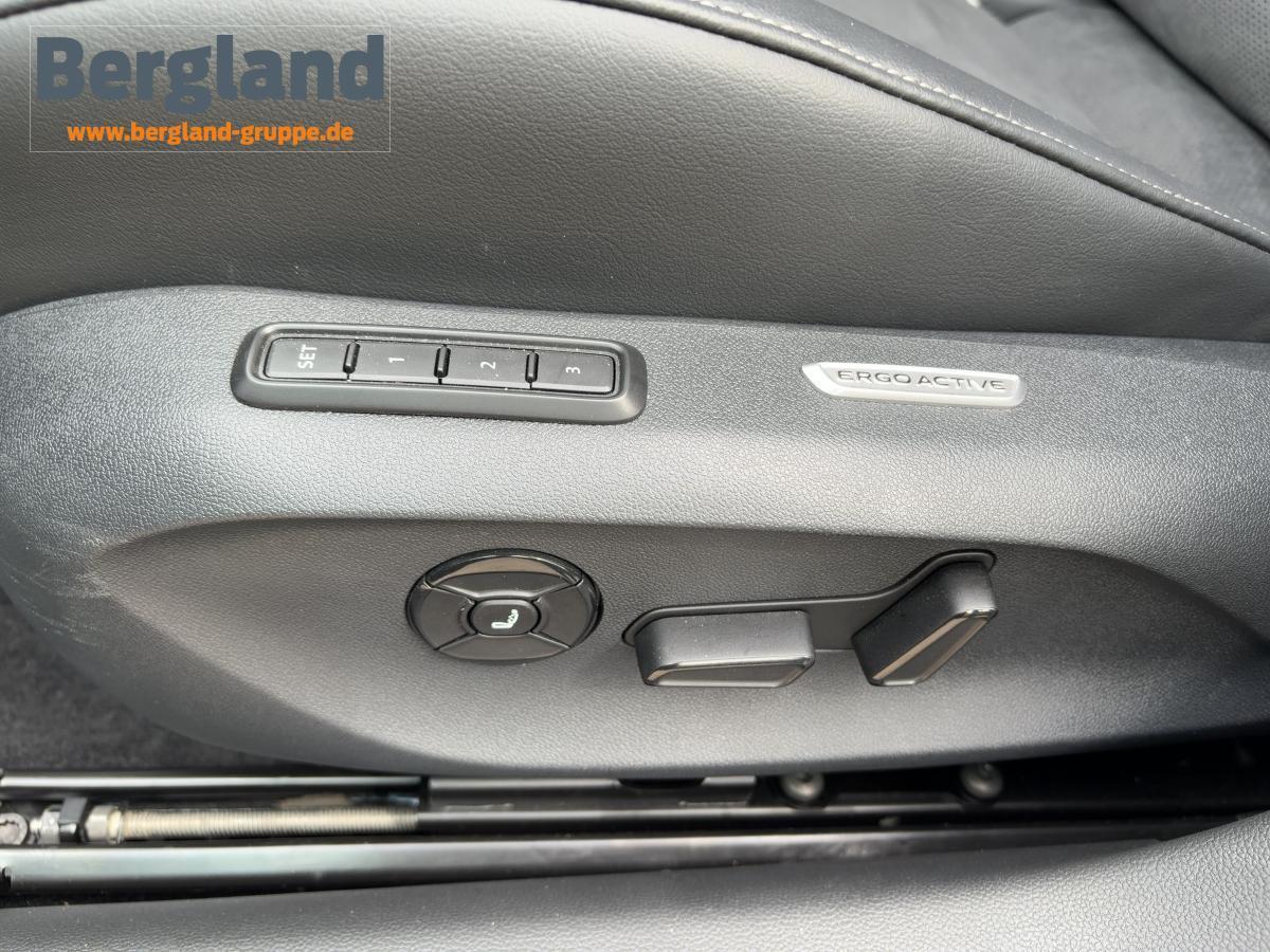 VW Elegance *DSG *AHK *8-fach bereift VW Elegance *DSG *AHK *8-fach bereift