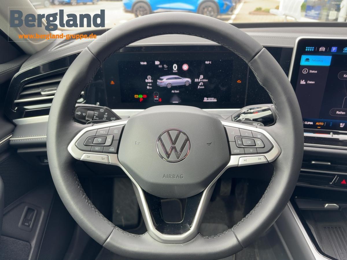 VW Elegance *DSG *AHK *8-fach bereift VW Elegance *DSG *AHK *8-fach bereift