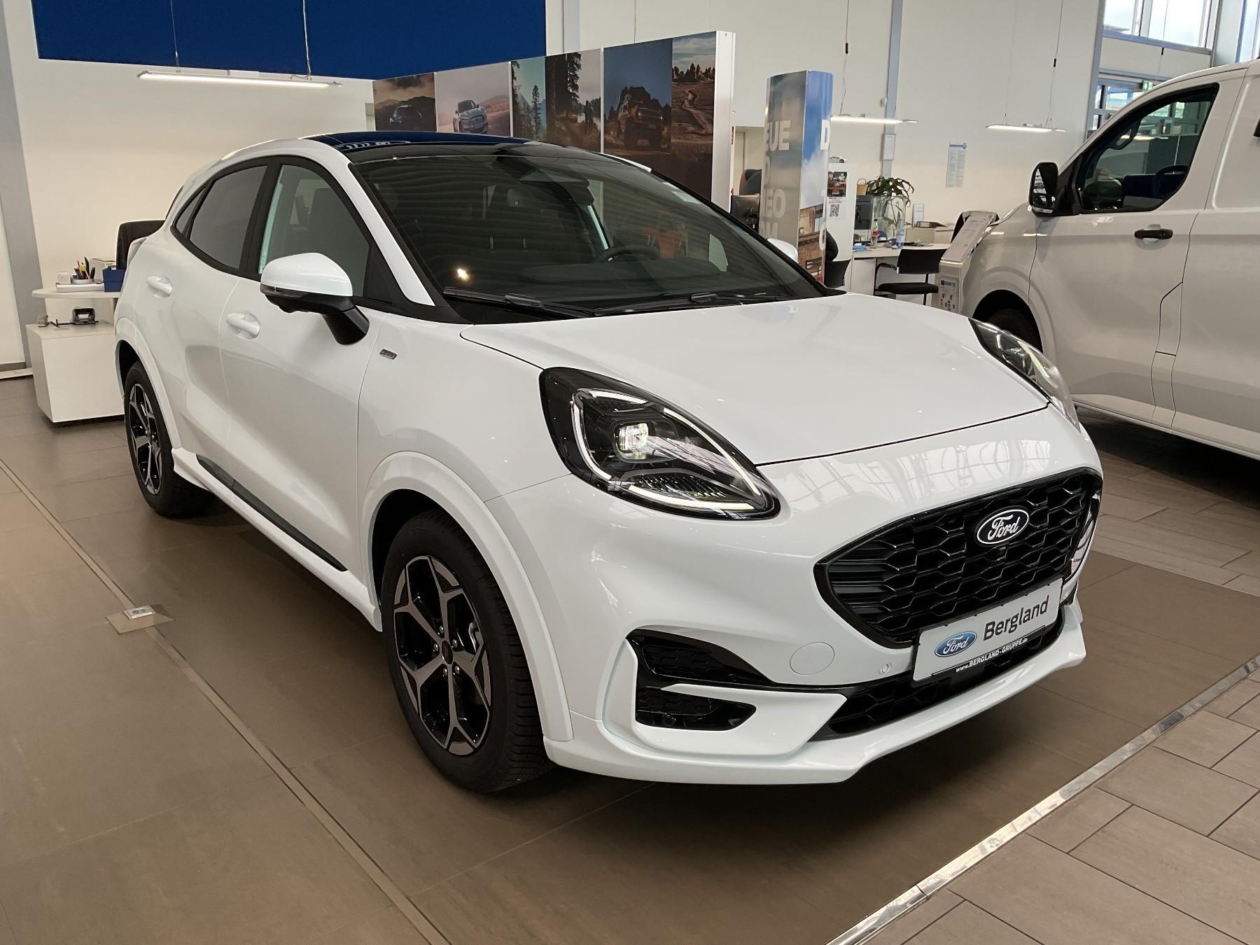 FORD 125 PS ST-Line AUTOM. PANORAMASCHIEBEDACH