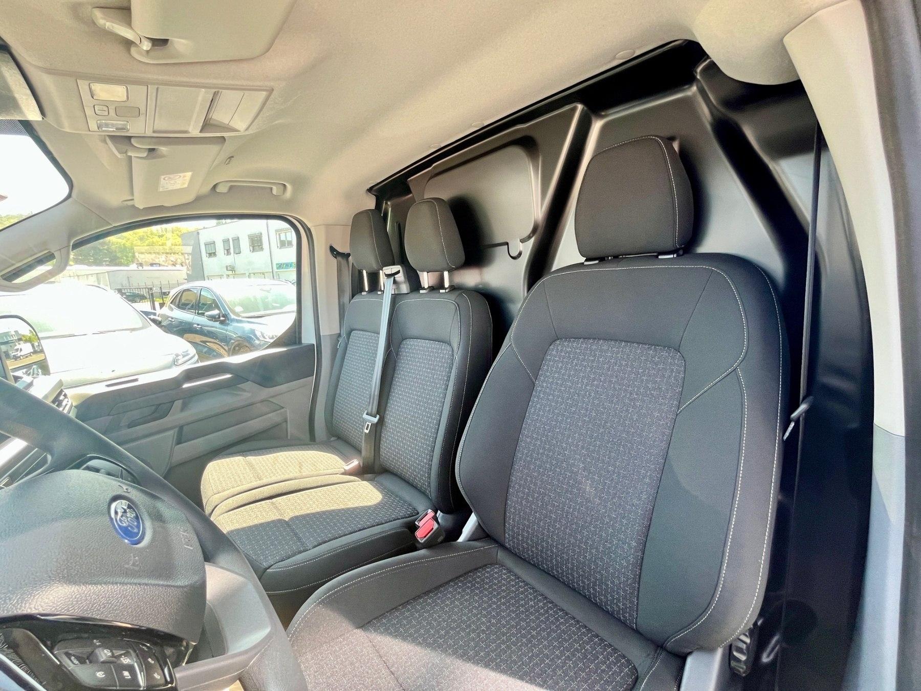 FORD 2.5 Duratec PHEV 320 L1 Trend FORD 2.5 Duratec PHEV 320 L1 Trend