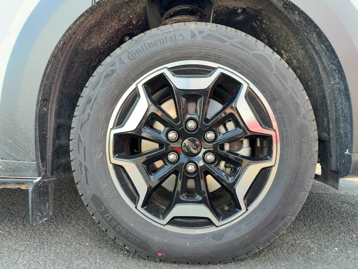 FORD Plus *40-Jahre Edition FORD Plus *40-Jahre Edition