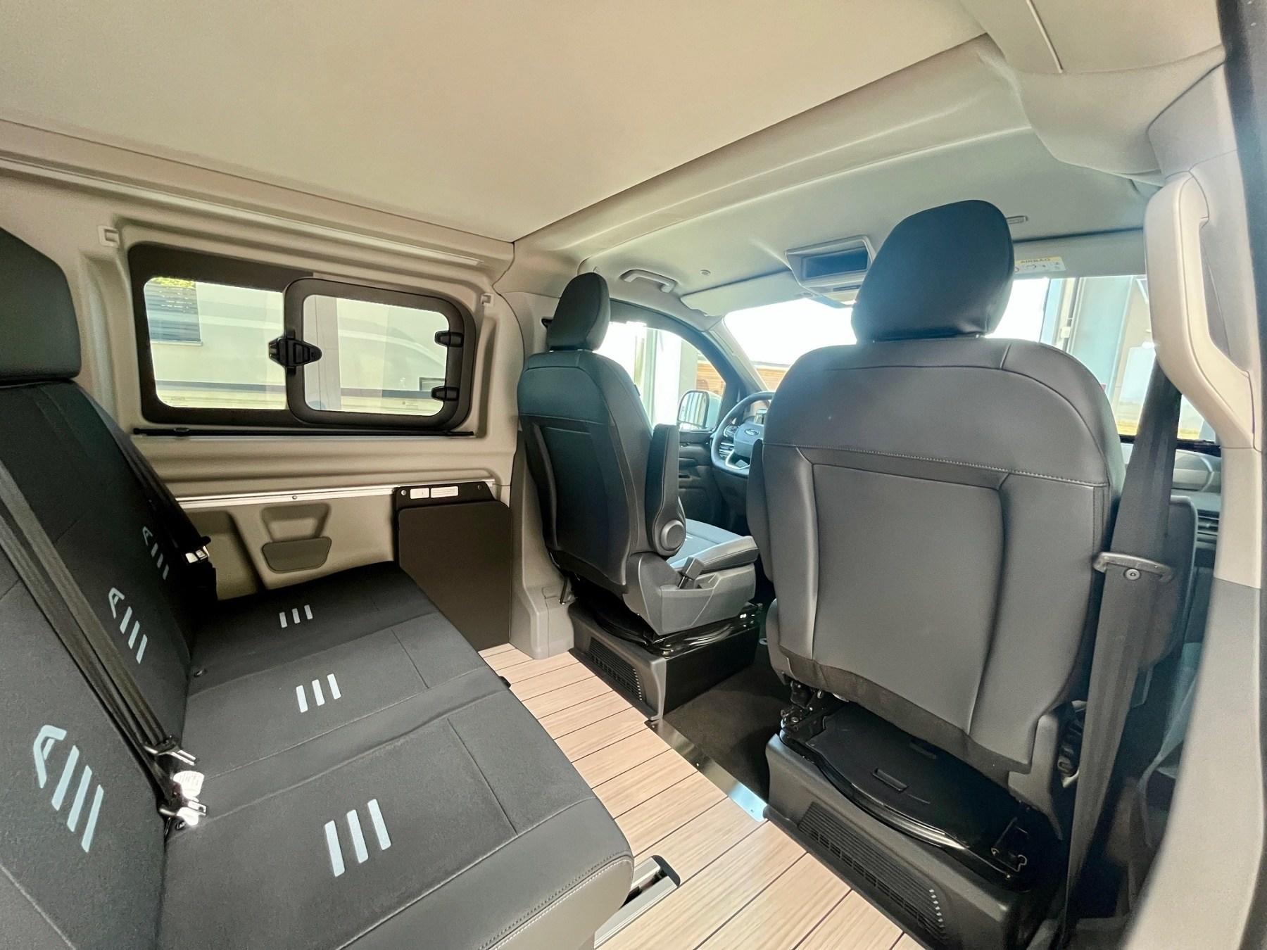 FORD Custom Nugget 2.0 EcoBlue 320 L2 Nugget FORD Custom Nugget 2.0 EcoBlue 320 L2 Nugget