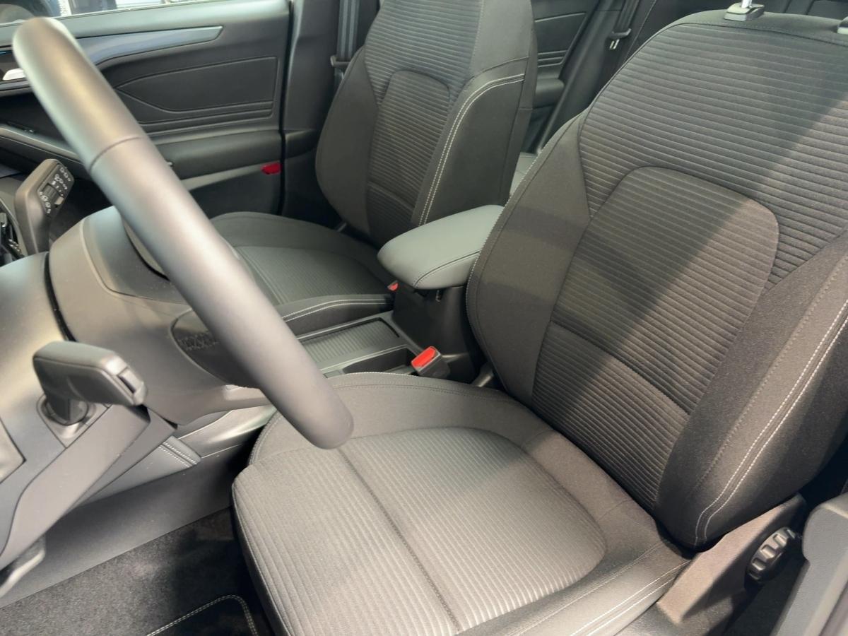 FORD Turnier Active X Hybrid 7-Gang FORD Turnier Active X Hybrid 7-Gang