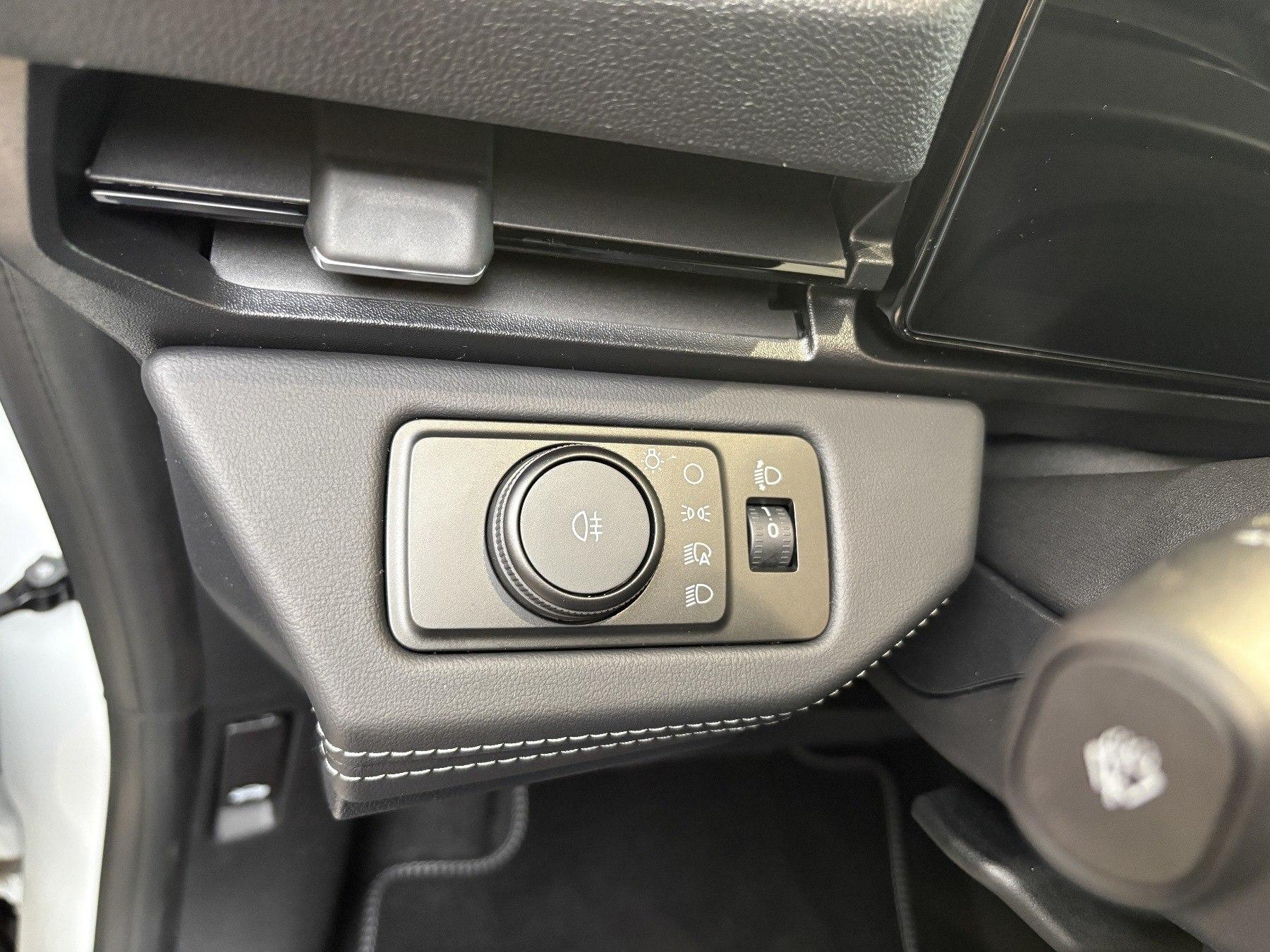 FORD Titanium 7-Gang-PowerShift FORD Titanium 7-Gang-PowerShift