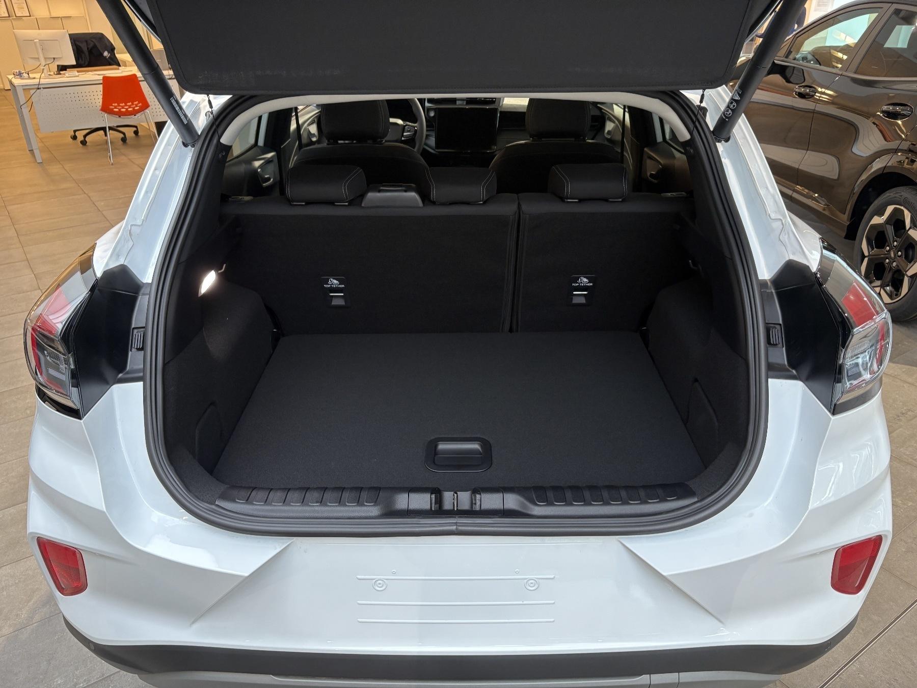 FORD Titanium 7-Gang-PowerShift FORD Titanium 7-Gang-PowerShift