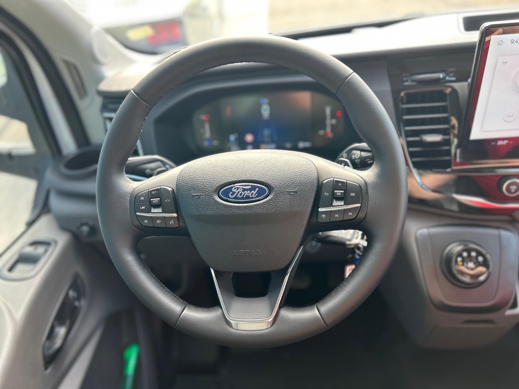 FORD Koffer Trend 350L4 2.0 L 165PS FWD FORD Koffer Trend 350L4 2.0 L 165PS FWD