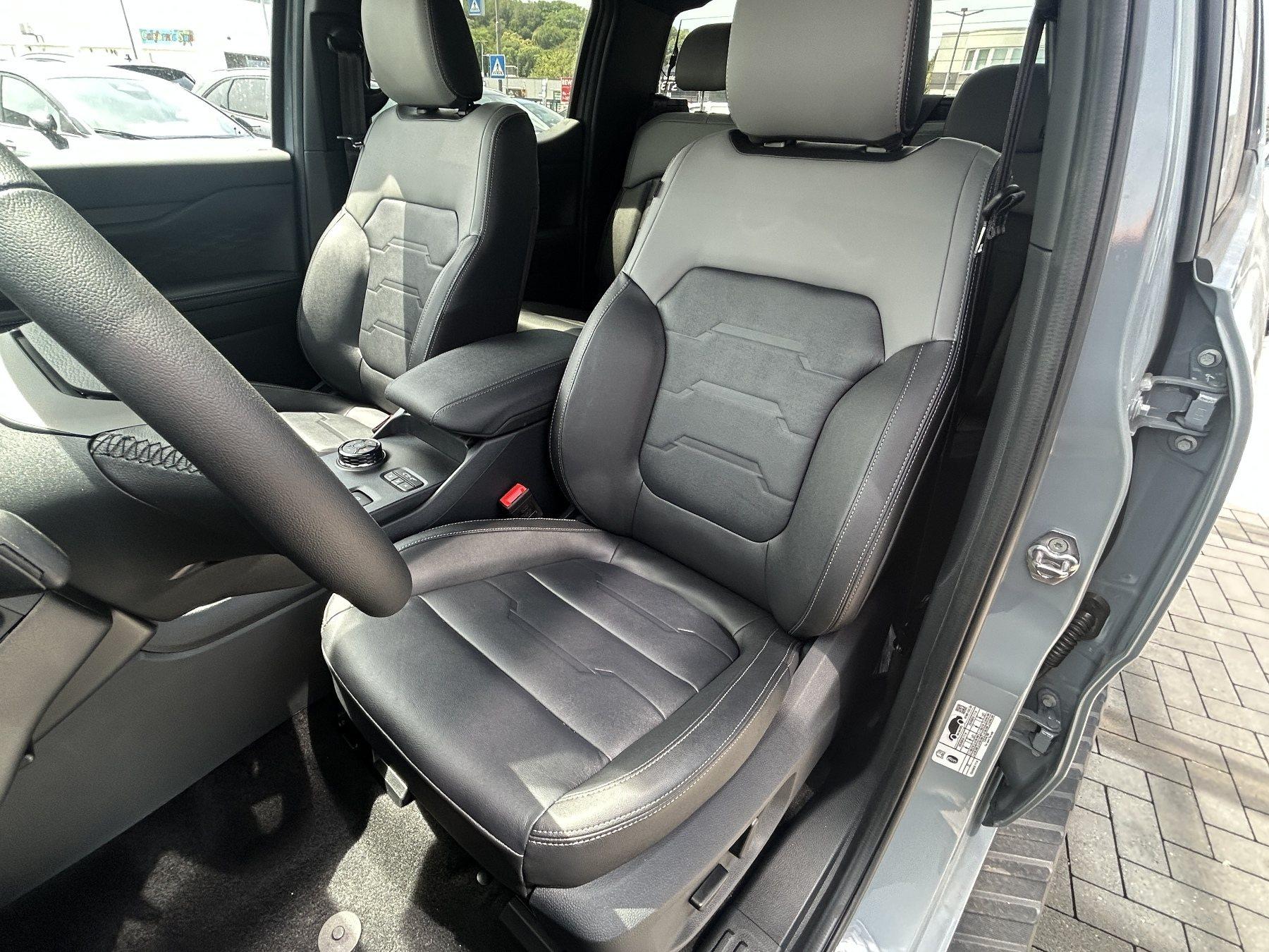FORD 3.0 Ecoblue Limited 4x4 Doppelkabine B&O FORD 3.0 Ecoblue Limited 4x4 Doppelkabine B&O