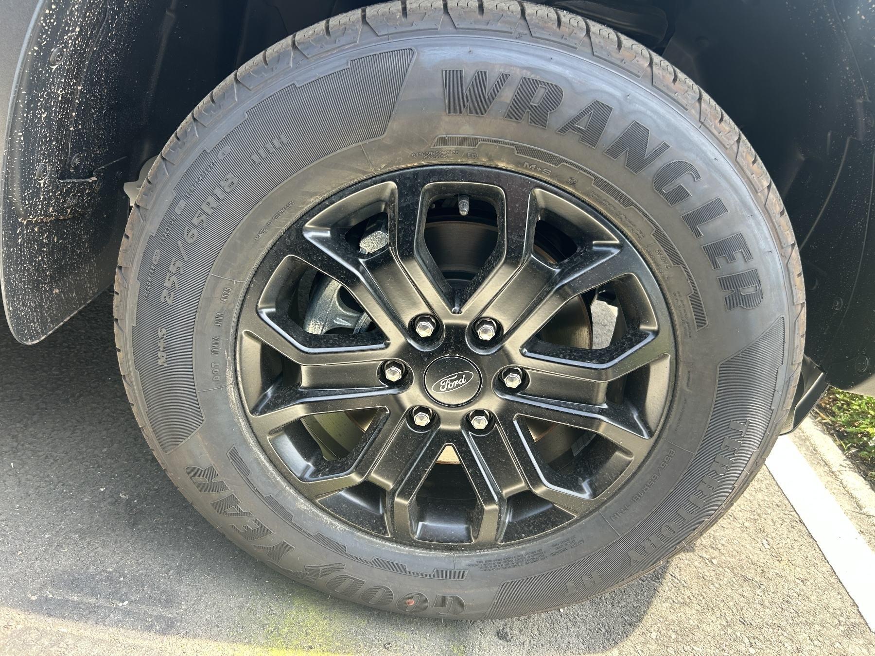 FORD 3.0 Ecoblue Limited 4x4 Doppelkabine B&O FORD 3.0 Ecoblue Limited 4x4 Doppelkabine B&O