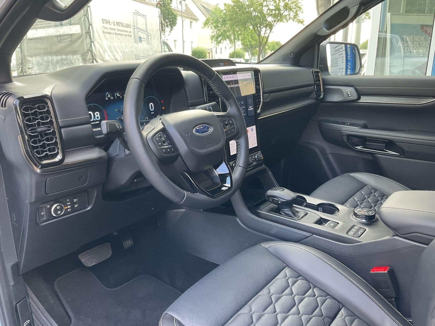 FORD Platinum 3.0l V6 240PS *LED*iACC*360*AHK* FORD Platinum 3.0l V6 240PS *LED*iACC*360*AHK*