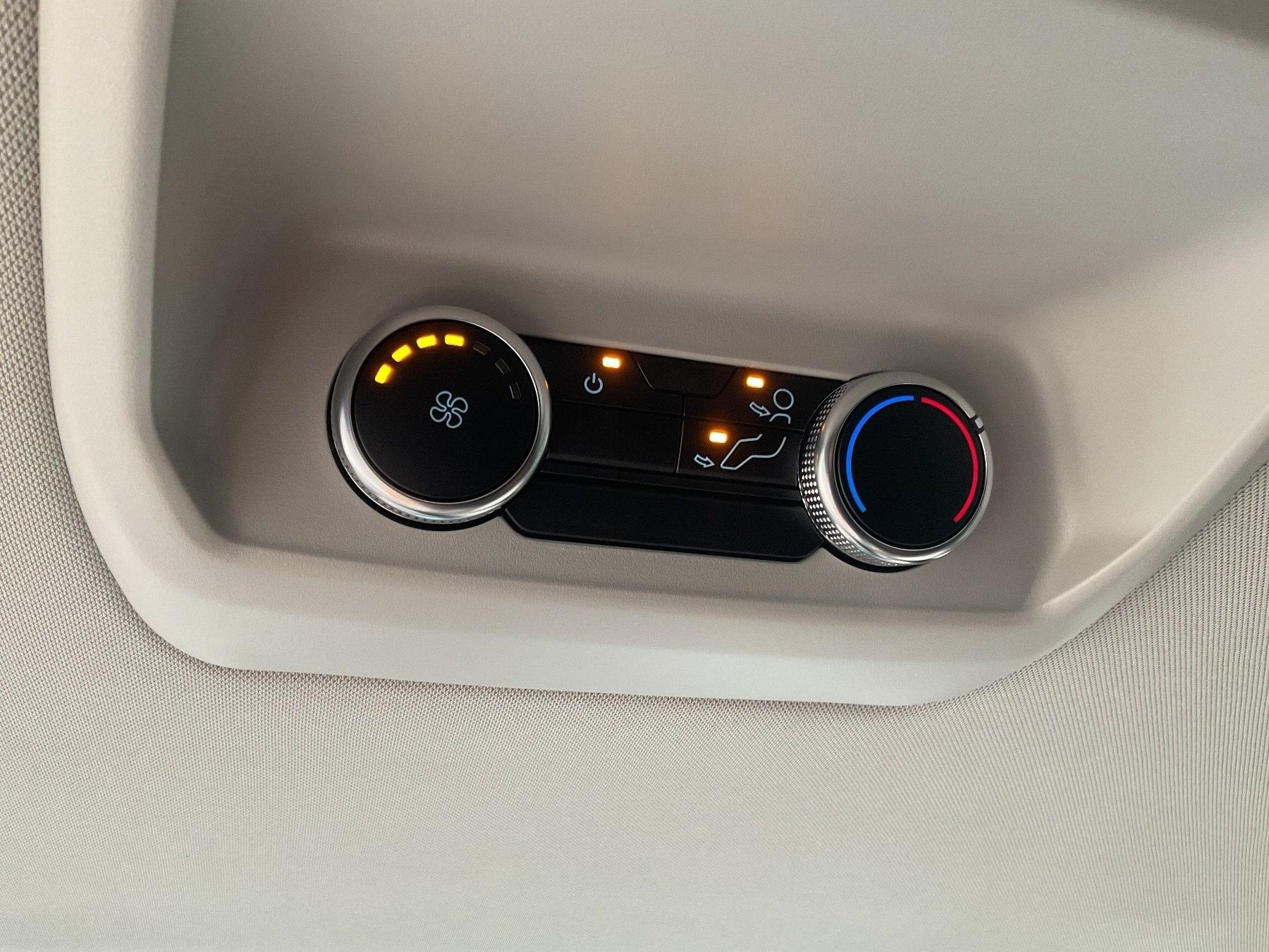 FORD 320 L1 Titanium 170PS *LED*RFK* FORD 320 L1 Titanium 170PS *LED*RFK*