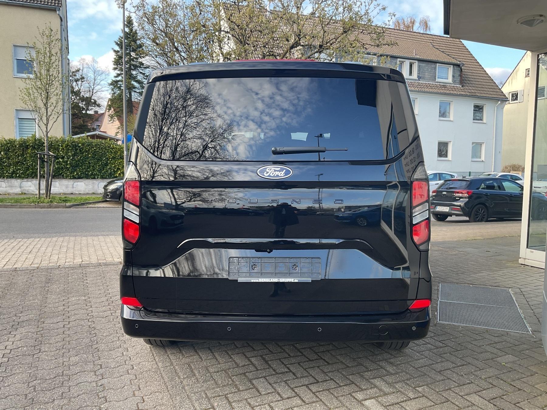 FORD 320 L1 Titanium 170PS *LED*RFK* FORD 320 L1 Titanium 170PS *LED*RFK*