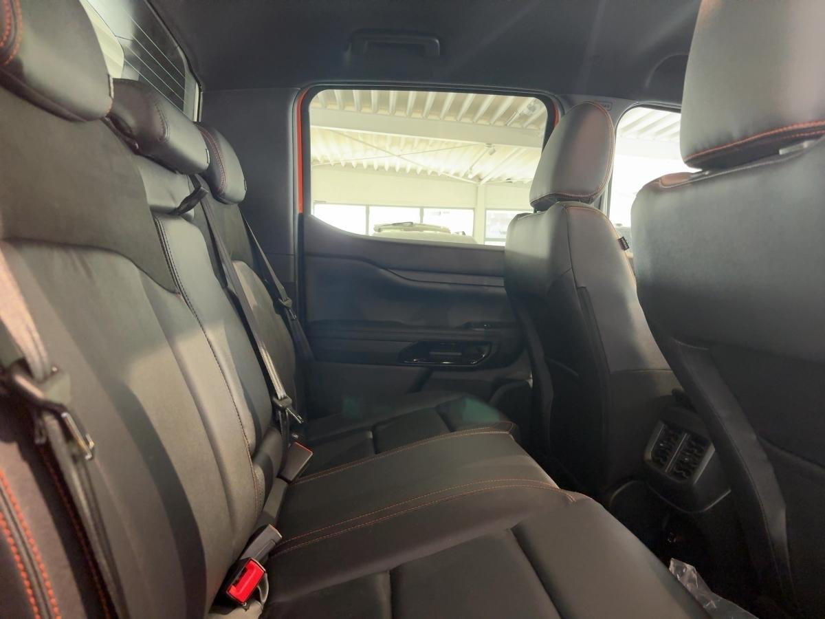FORD Wildtrak DoKa. 281PS PHEV AWD FORD Wildtrak DoKa. 281PS PHEV AWD