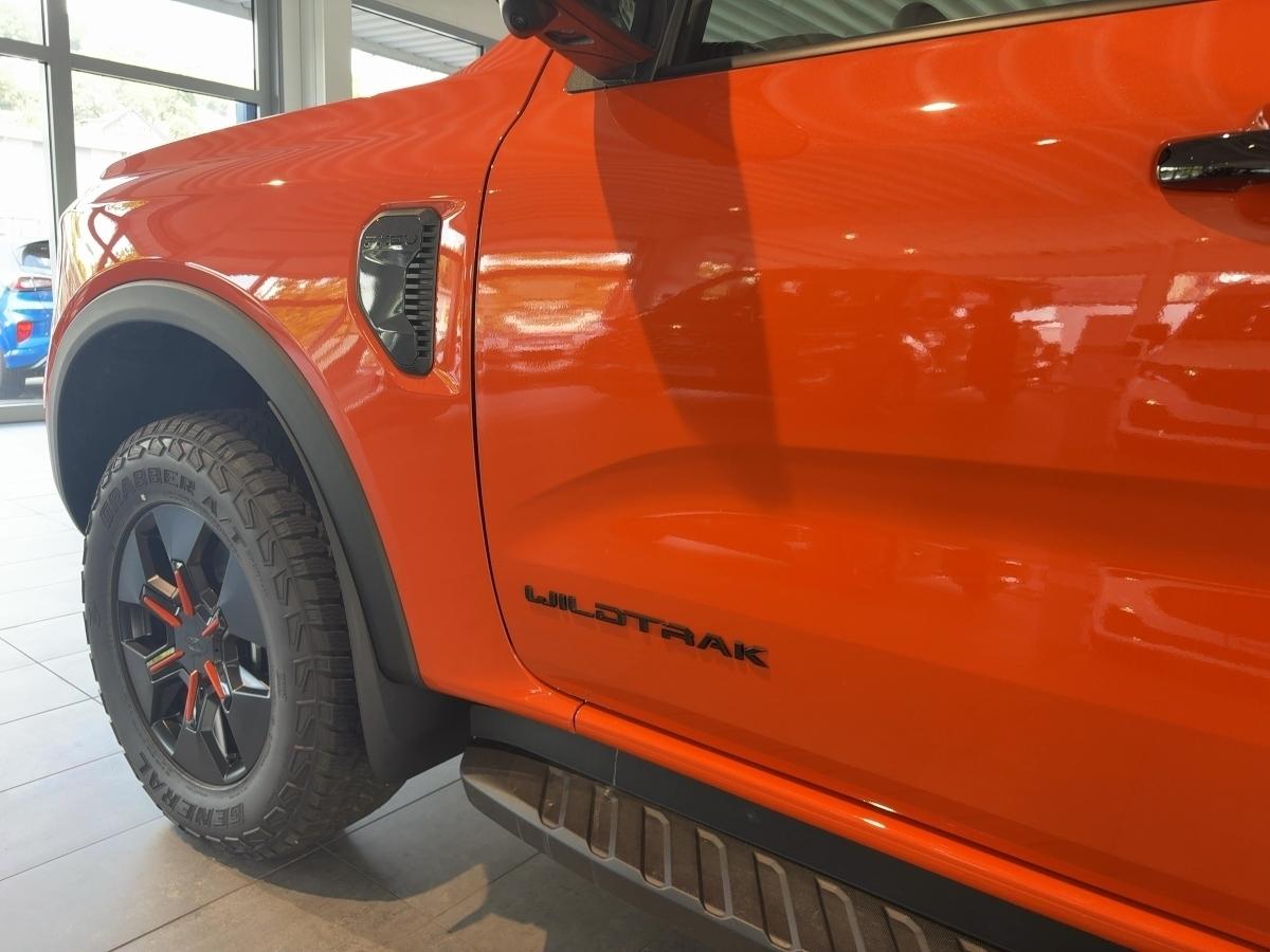 FORD Wildtrak DoKa. 281PS PHEV AWD FORD Wildtrak DoKa. 281PS PHEV AWD