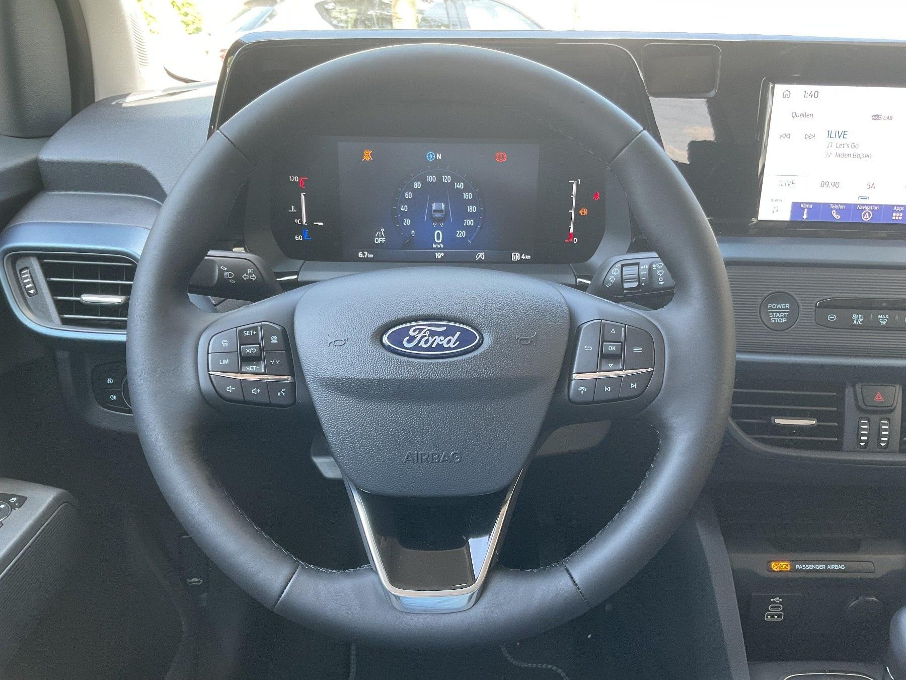 FORD Active *iACC*SHZ*NAVI*Ke*BLIS*LM*RLS* FORD Active *iACC*SHZ*NAVI*Ke*BLIS*LM*RLS*