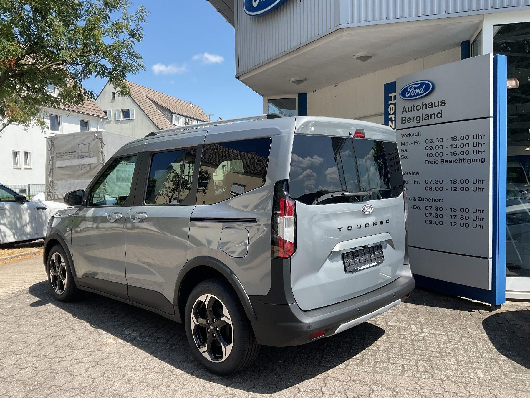 FORD Active *iACC*SHZ*NAVI*Ke*BLIS*LM*RLS* FORD Active *iACC*SHZ*NAVI*Ke*BLIS*LM*RLS*