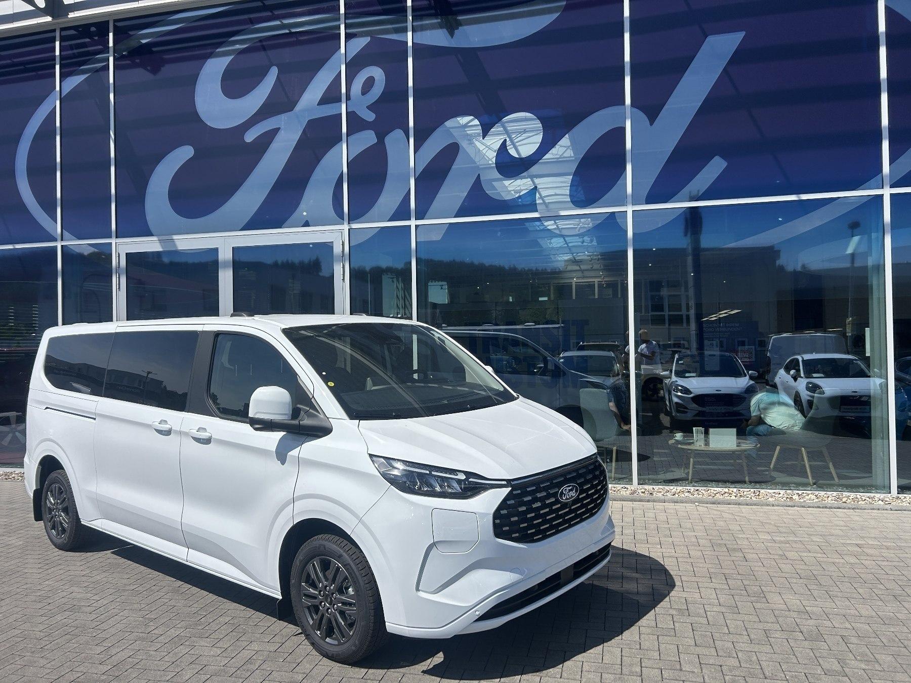 FORD Titanium 340 227PS L2 2.5 Duratec PHEV