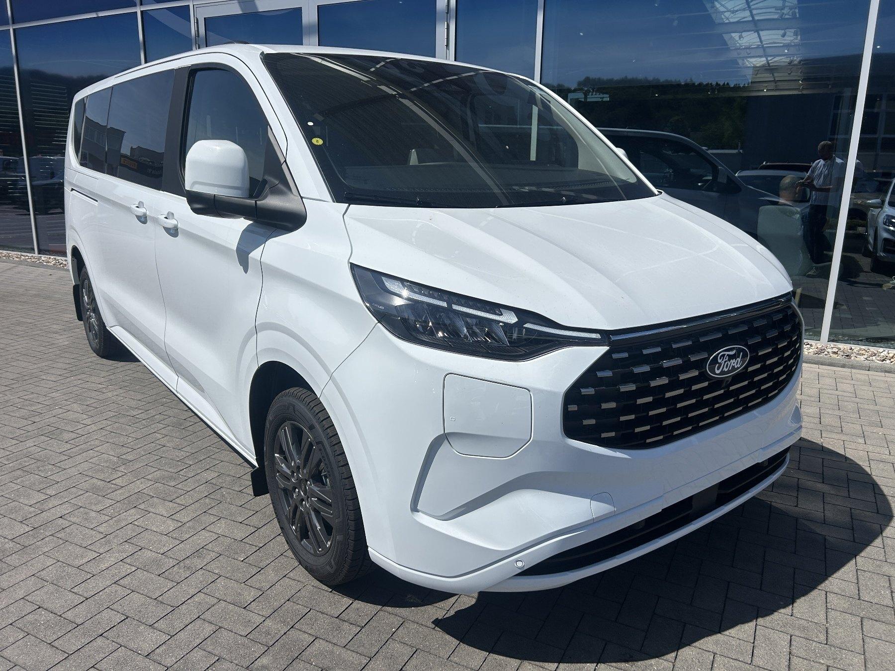 FORD Titanium 340 227PS L2 2.5 Duratec PHEV FORD Titanium 340 227PS L2 2.5 Duratec PHEV