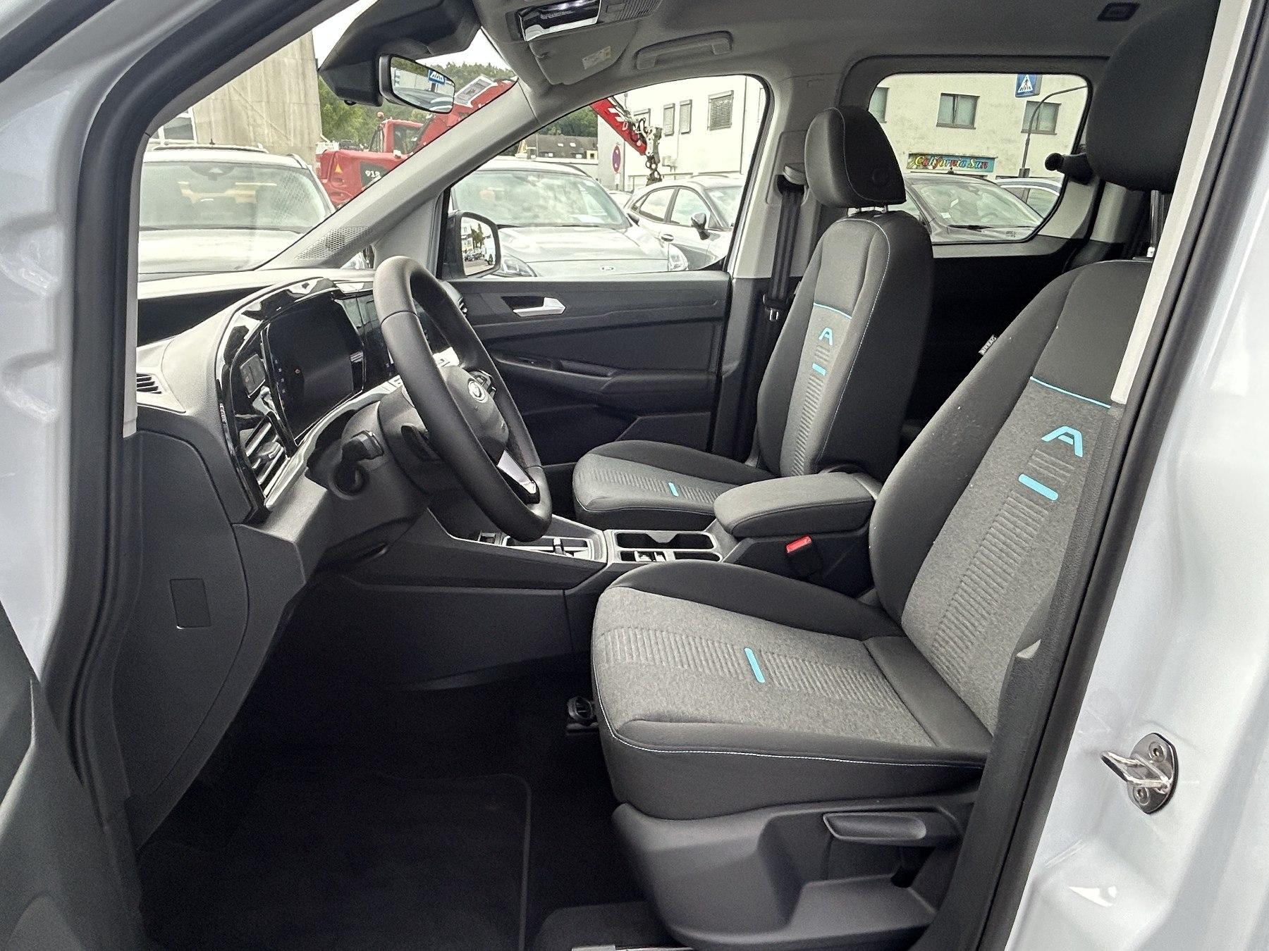 FORD Connect PHEV Active FORD Connect PHEV Active
