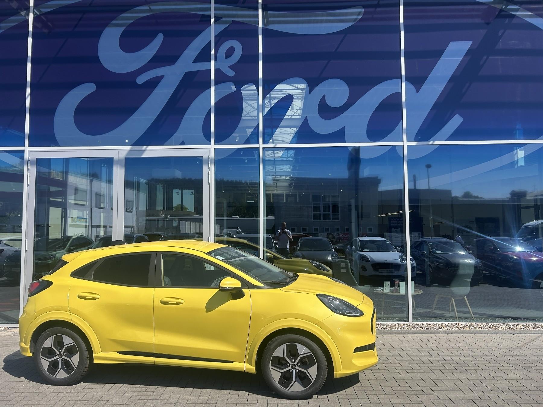 FORD Winter-Paket Ganzjahresreifen Carplay