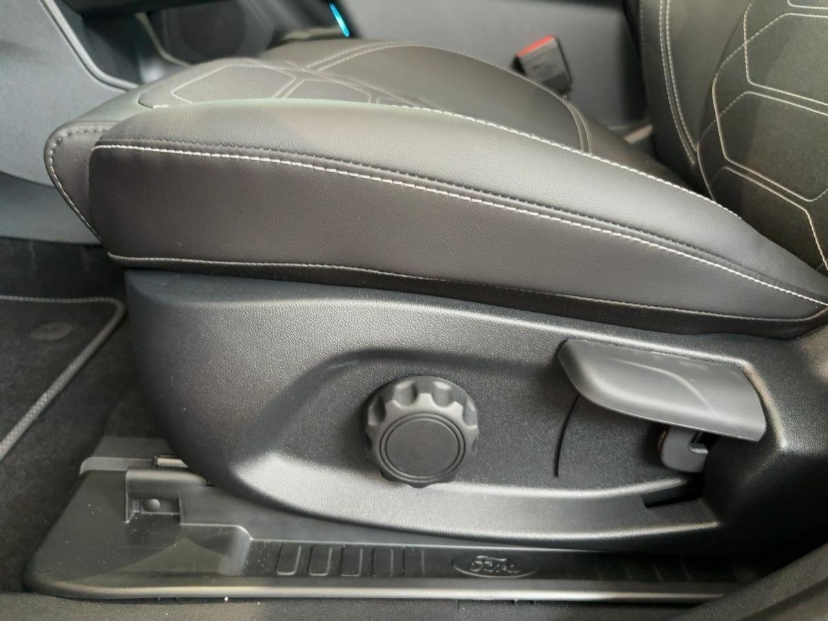FORD 46,8 kWh Premium FORD 46,8 kWh Premium