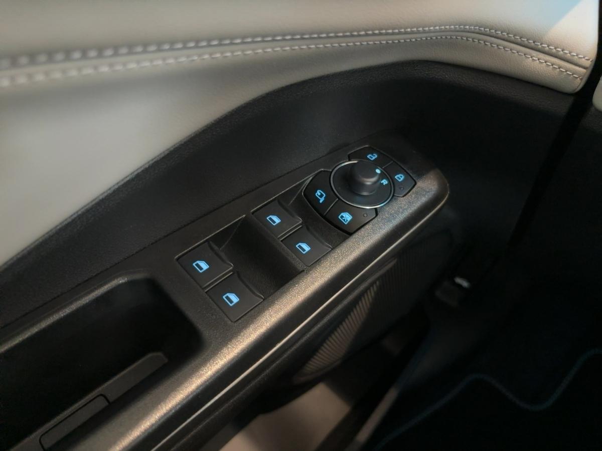 FORD 46,8 kWh Premium FORD 46,8 kWh Premium