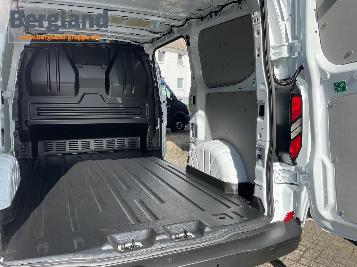 FORD Trend Kasten 320L1 136PS FORD Trend Kasten 320L1 136PS