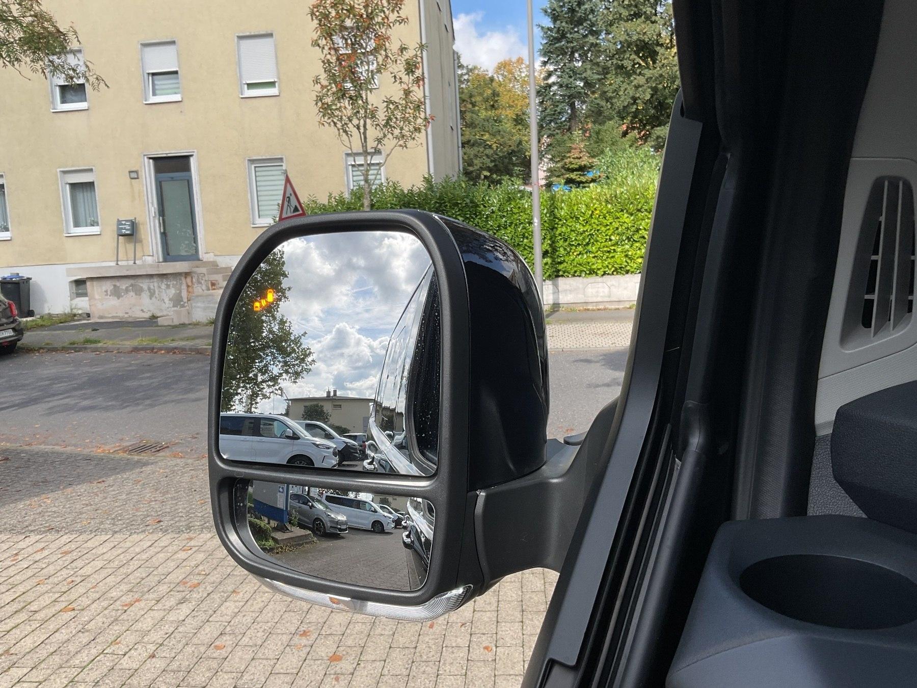 FORD Titanium X PHEV 340 L1 *Anhängevor.* FORD Titanium X PHEV 340 L1 *Anhängevor.*