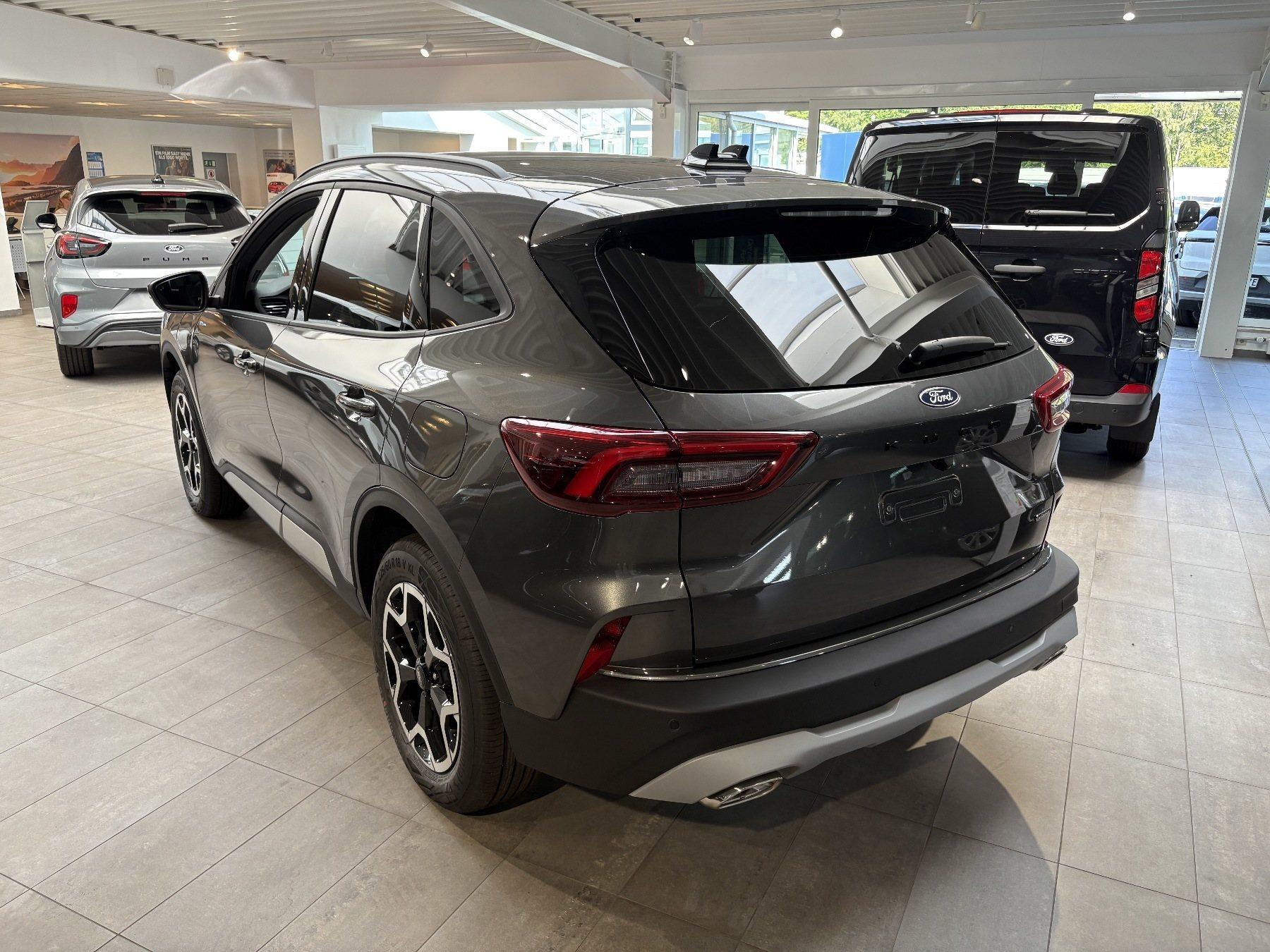 FORD Plug-in-Hybrid Active X CVT FORD Plug-in-Hybrid Active X CVT
