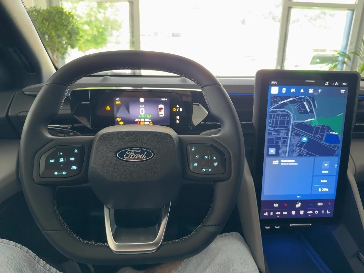 FORD PREMIUM AWD 340 PS 77 kWh FORD PREMIUM AWD 340 PS 77 kWh