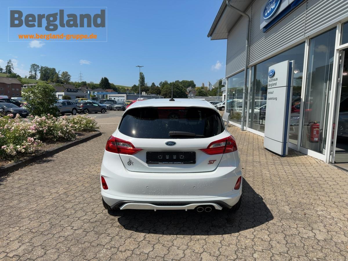 FORD ST *Leder-Exklusiv *8-fach bereift FORD ST *Leder-Exklusiv *8-fach bereift