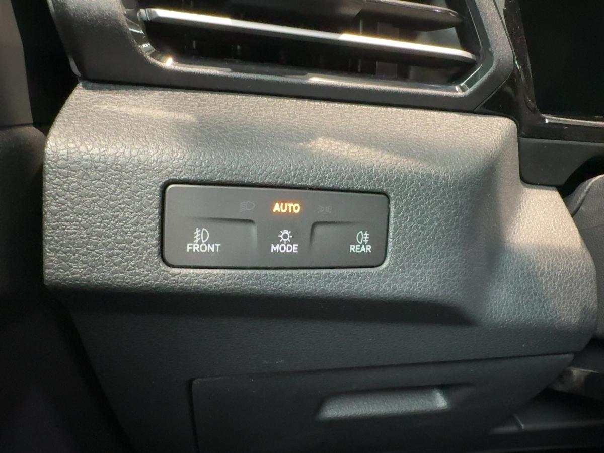 FORD Grand PHEV Active FWD FORD Grand PHEV Active FWD